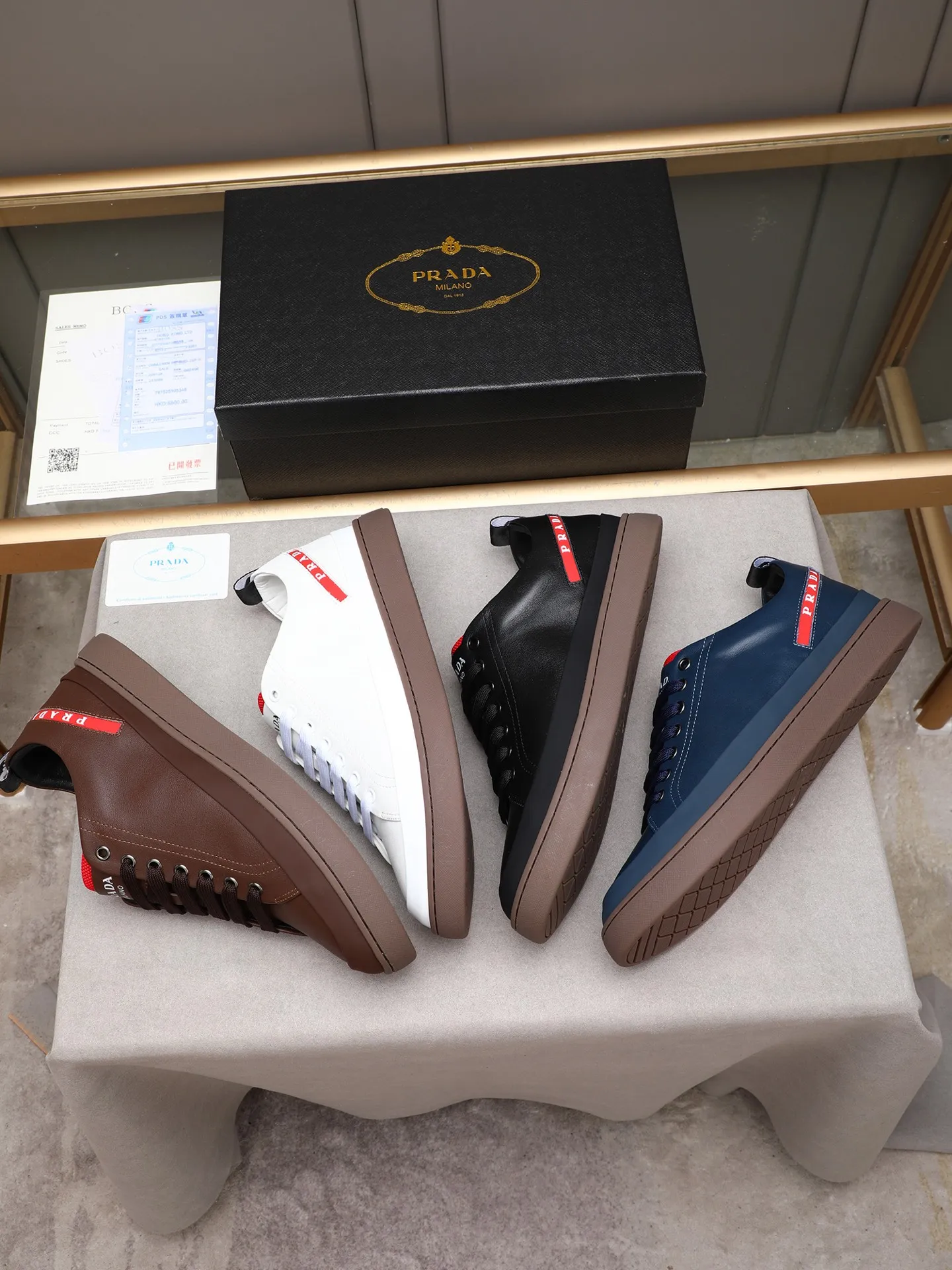 Men's shoes💰420💰 Brand: PRADA (Prada) Standard code: Men's code 38–44 (45 can be customized) Material: Original cowhide, breathable sheep lining Special outsole Style category: Men's fashionable casual sneakers Low-key luxury! Color: actual picture color